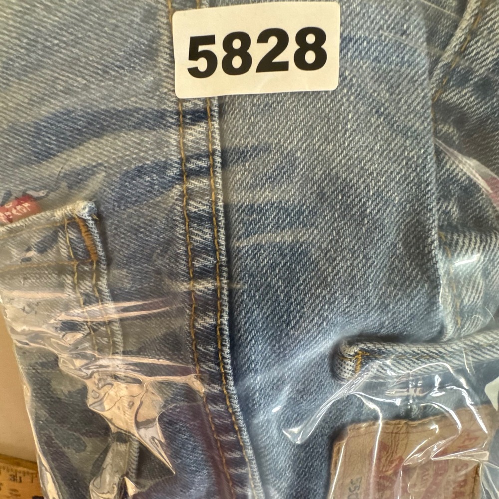 Levi's 550 Y2K Workwear Jeans Men's 42x34 Light Wash Relaxed Fit‎ Grunge - Picture 10 of 10
